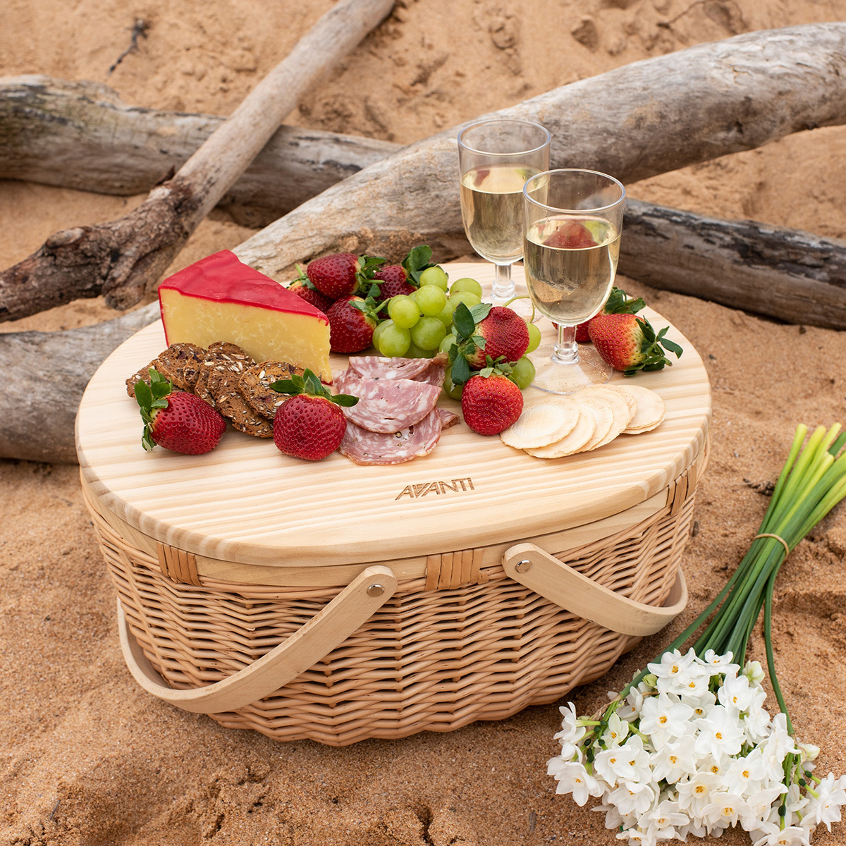 2 Person Pine Wood Top Insulated Basket Picnic Set
