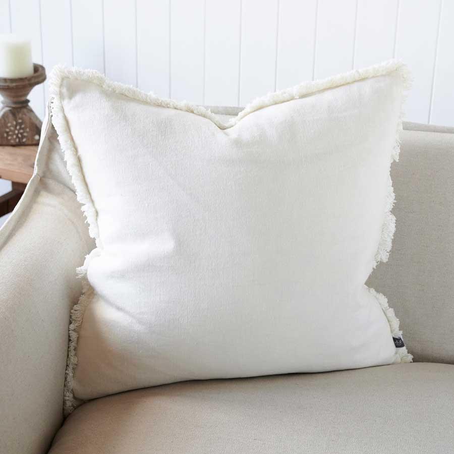 Luca Linen Cushion with Fringe – Off White